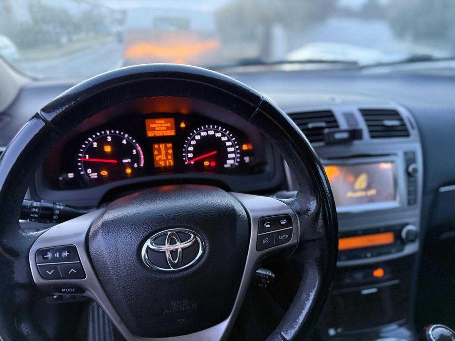 2014 Toyota avensis t27
