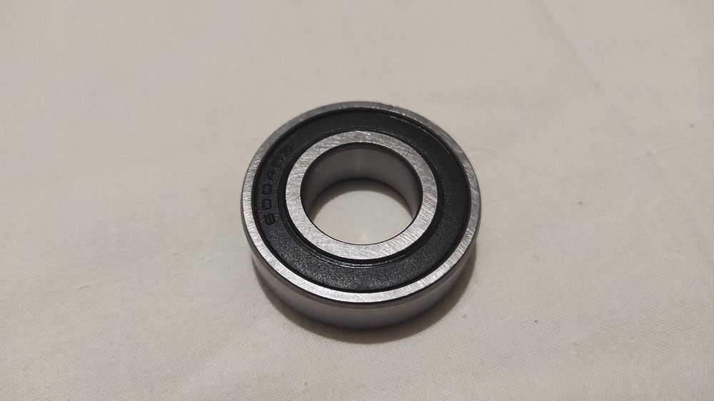 Підшипник 6004 2RS