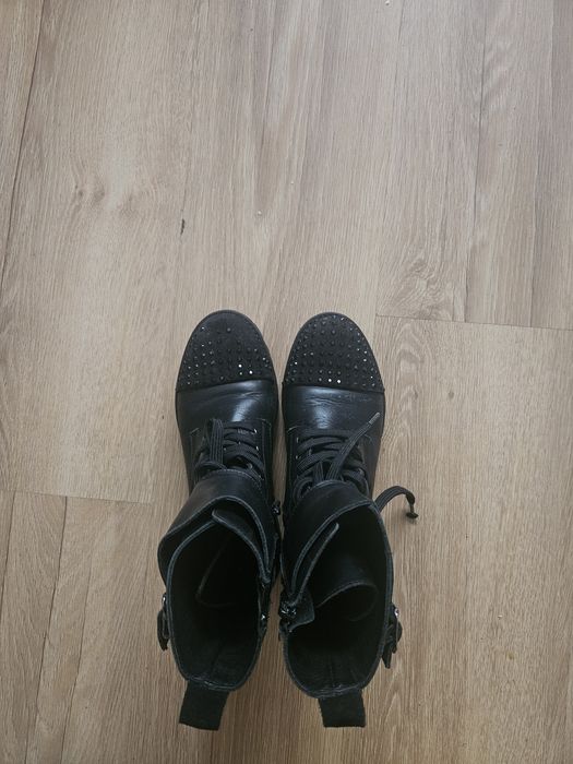 Buty Guess 36 dla dziewczynki ,nastolatki oryginalne
