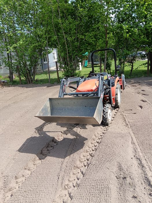 Prace ziemne mini traktorem i mini koparką