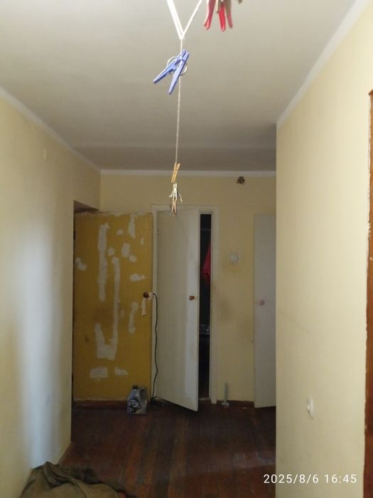 Комната с балконом в центре от хозяина  во второй комнате мужчина