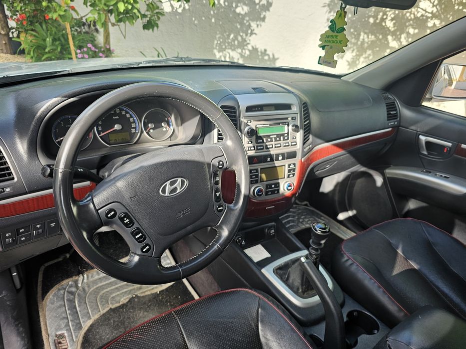 Hyundai Santa Fe CRDi – 7 Lugares | Nacional | Caixa Manual