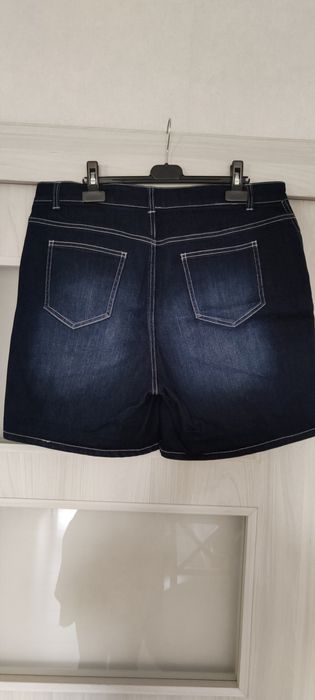 Dżinsowe szorty r.46