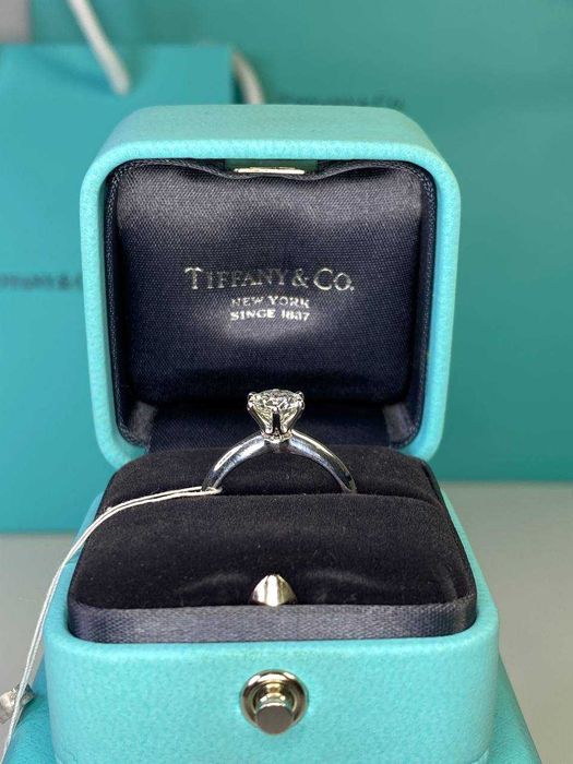 Платинова каблучка з діамантом 0,91ct Tiffany&Co® original