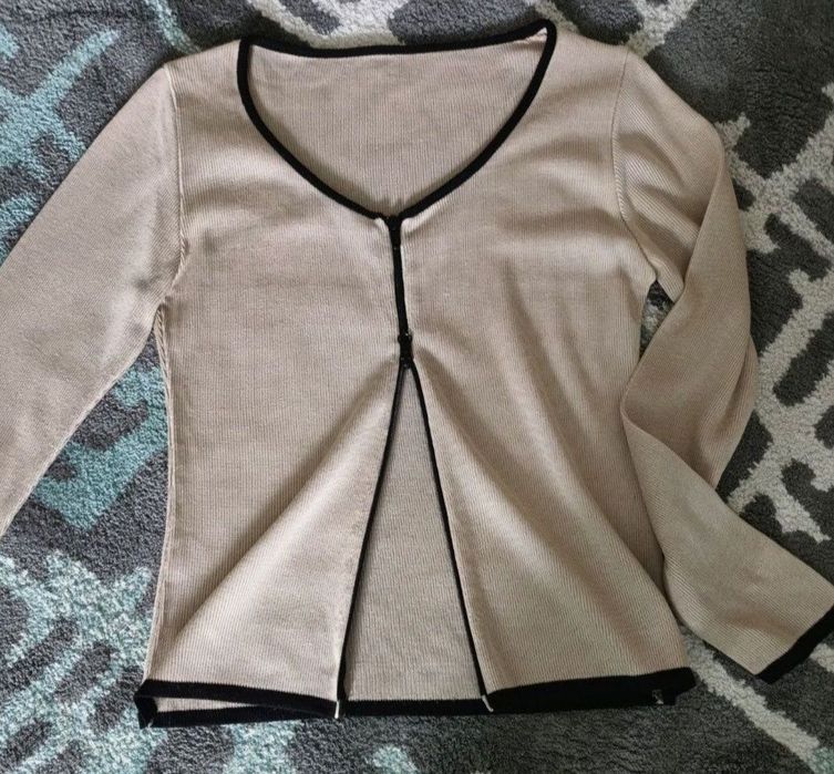 Котоновий светрик, піджачок S