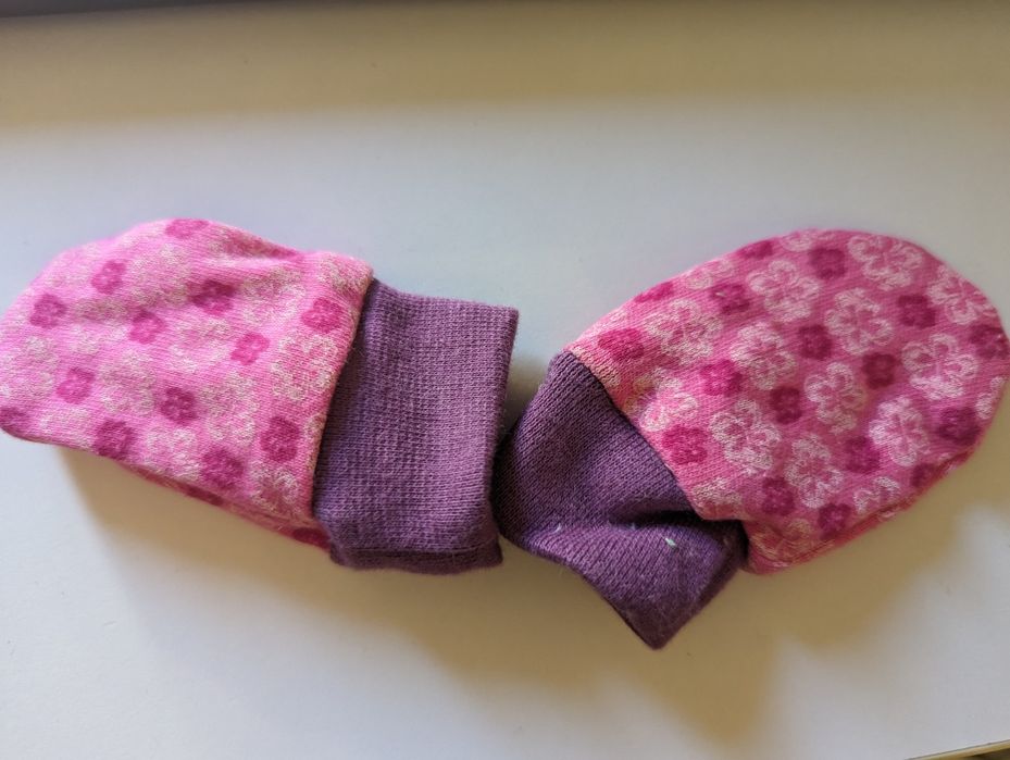 Rękawiczki niedrapki dla niemowlaka