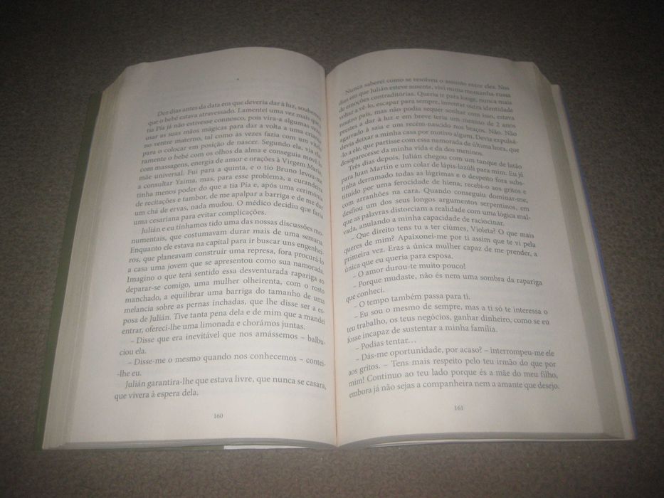 Livro "Violeta" de Isabel Allende