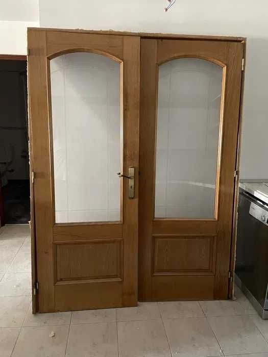 Porta Sala dupla madeira maciça vidro lapidado.