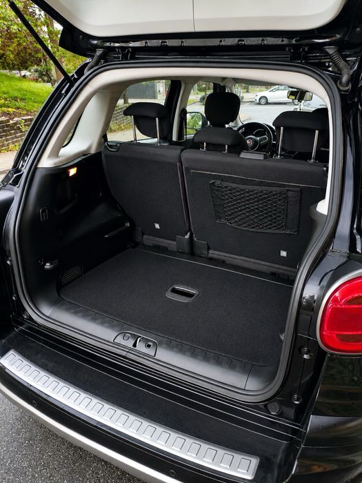 Vendo FIAT 500L em otimo estado