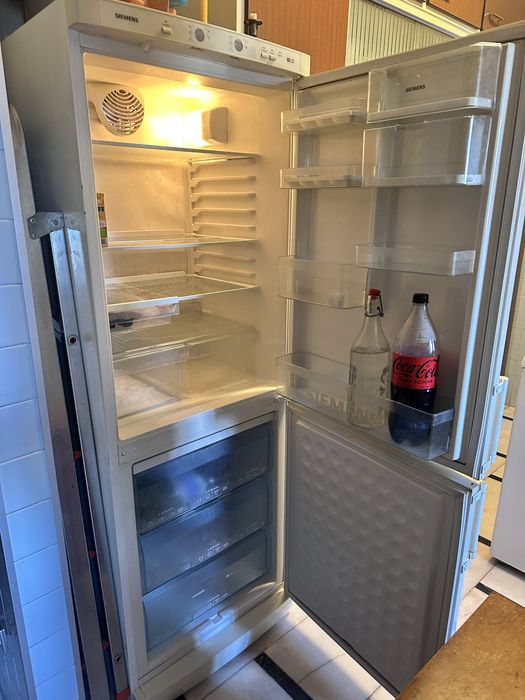 Frigorifico arca congeladora, maquina de lavar loiça, ferro de engomar