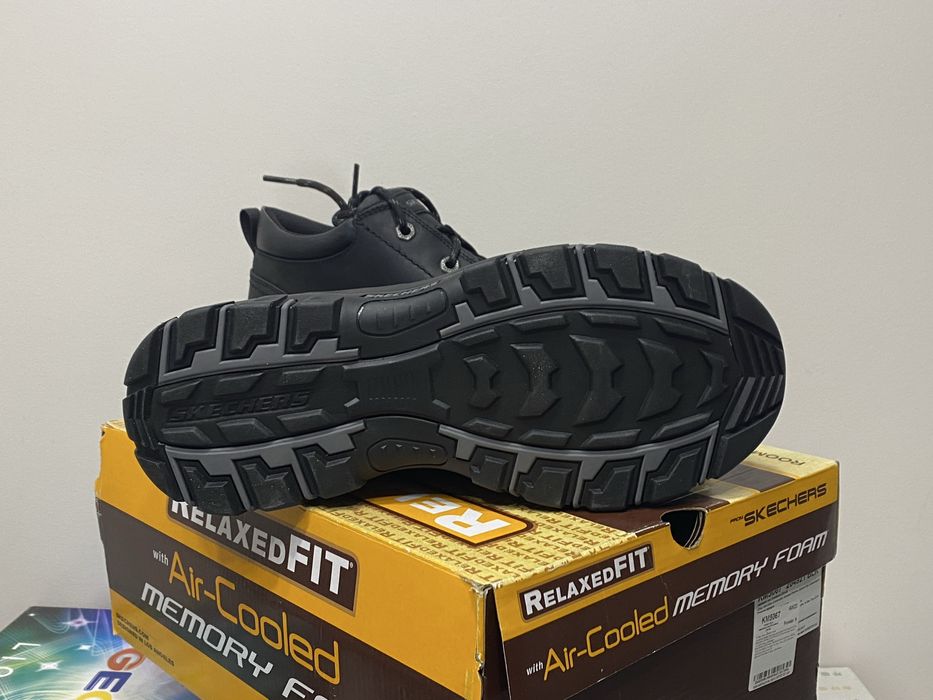 Черевики  на  утепленні Skechers шкіряні   р.43.р.45