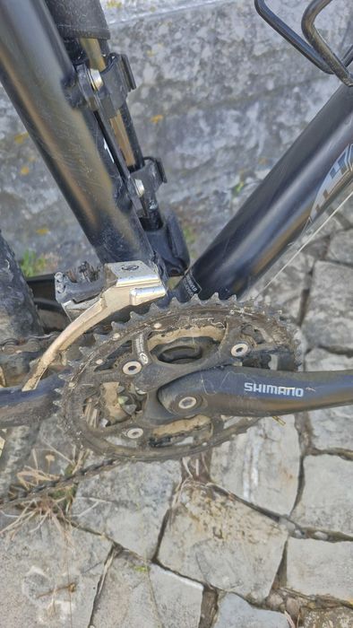 Bicicleta BTT Specialized Rockhopper (Rodas 26") - Travões de Disco