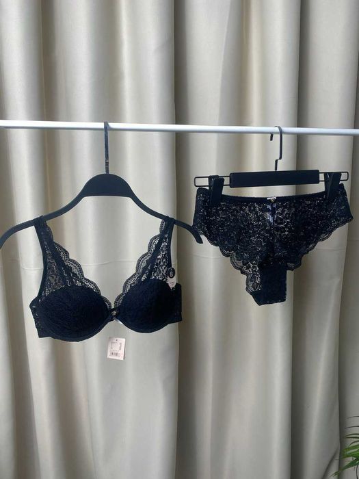 Czarny koronkowy komplet Women'Secret
