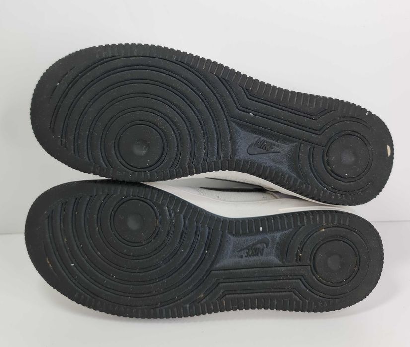 NIKE AIR FORCE 1 LV8 (GS) buty damskie r.37,5