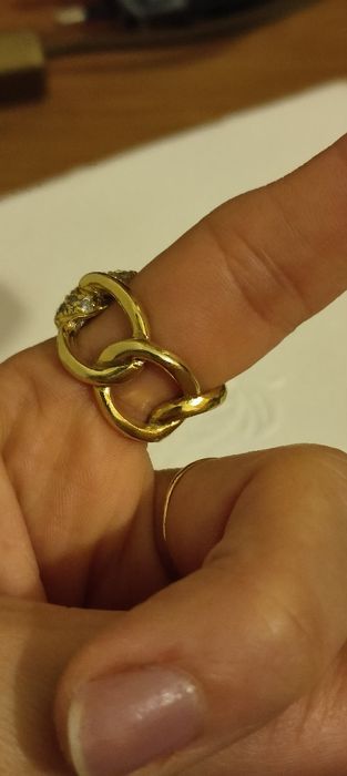Anel em prata com zircónias