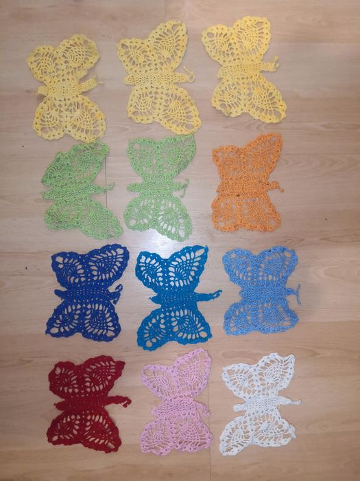 Szydełkowe motyle – kolorowe ozdoby handmade,