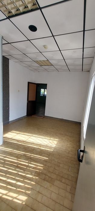 Espaço para arrumos ou escritorios