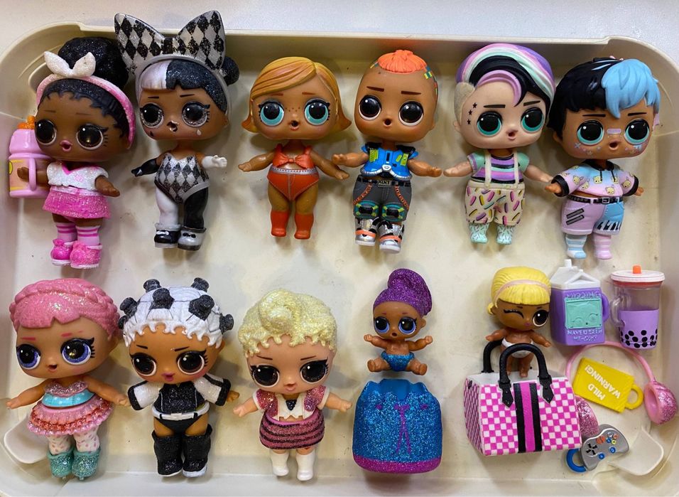 Куклы лол , оригинал ,в хорошем состоянии.