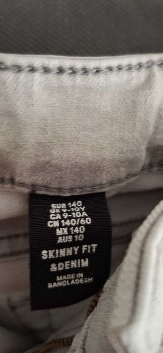 Jeans cinzentos skinny