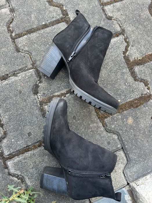 Buty Venezia R.37 czarne zamszowe