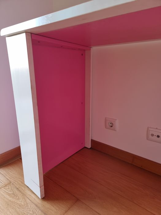 Secretária em madeira