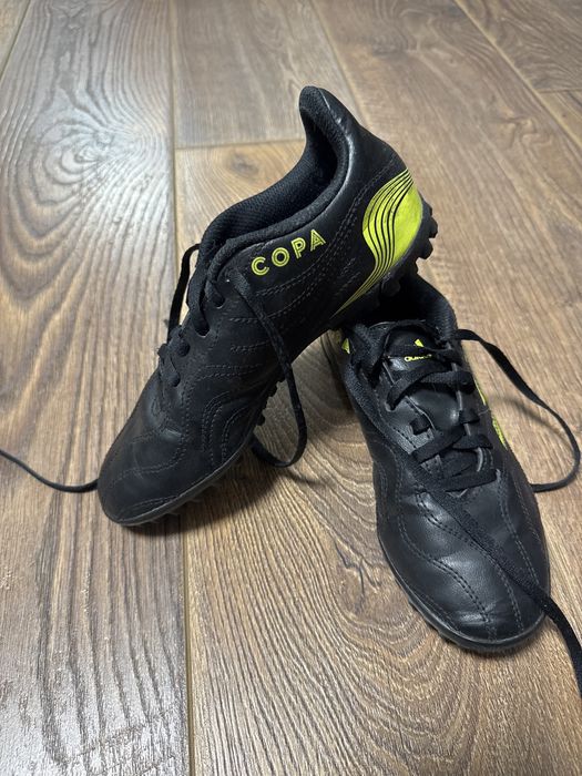 Бутси для футбола adidas орігінал