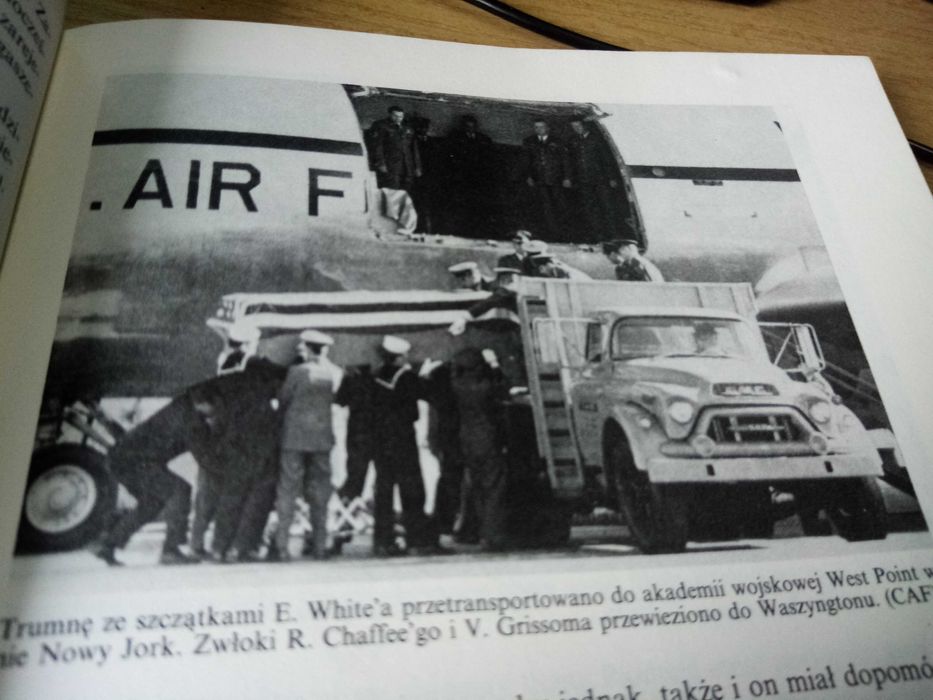 krzyk w kosmosie, książka, jarosiński