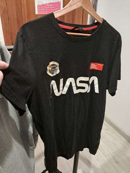 T-shirt Nasa w rozmiarze L