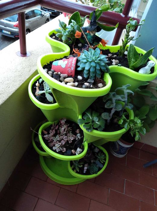 Floreira de chão modular