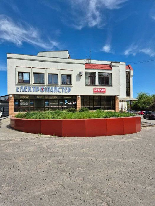 Оренда офісного та торгового приміщення 42; 60 кв.м вільні приміщення 1;2 поверх