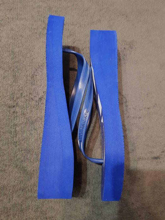 40 Calvin Klein 8US japonki Tesse RE9734 niebieskie białe CKJ nowe