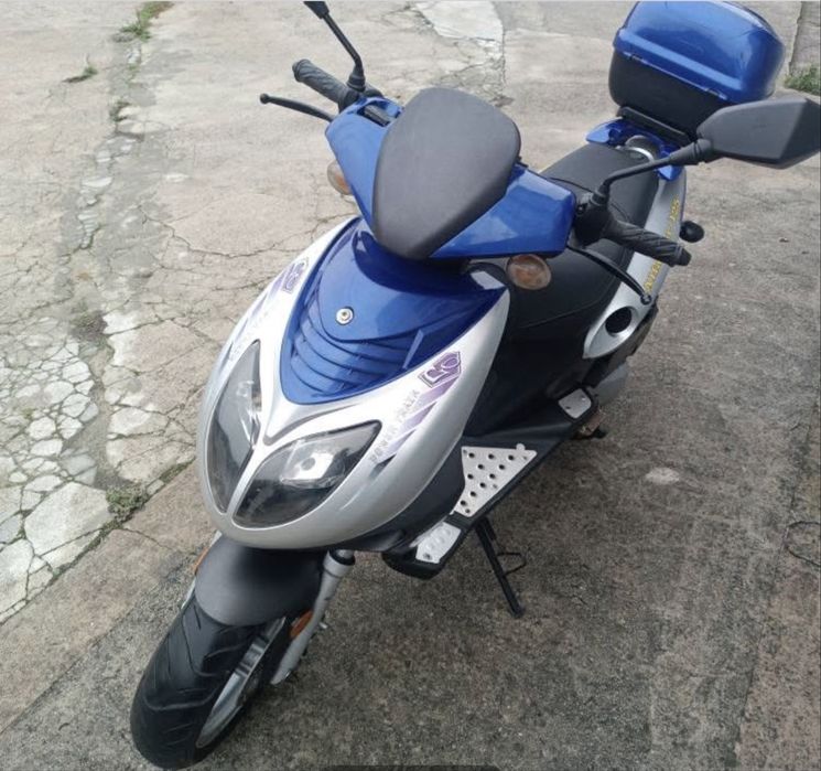 Scoter  jonway 125