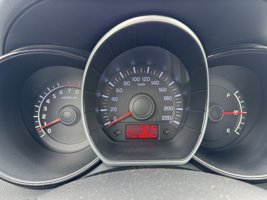 KIA RIO 2013г.Второй владелец.