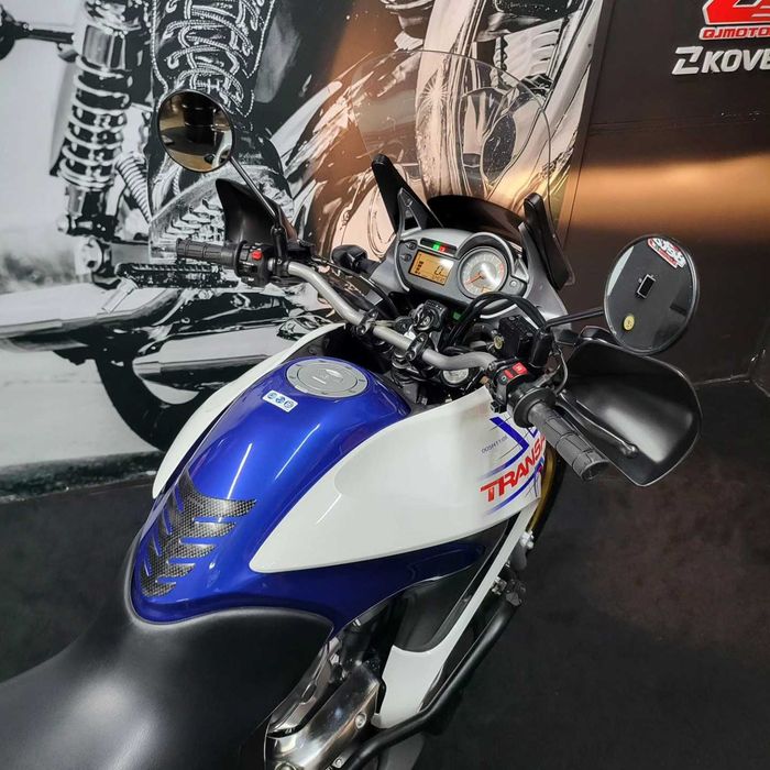 Honda Transalp XL 700 V