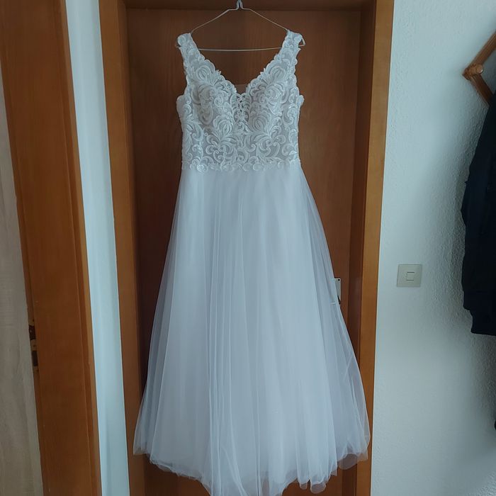 Sukienka ślubna r. 38/40