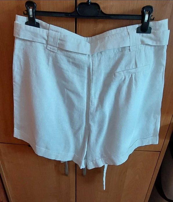 Krotkie spodenki damskie