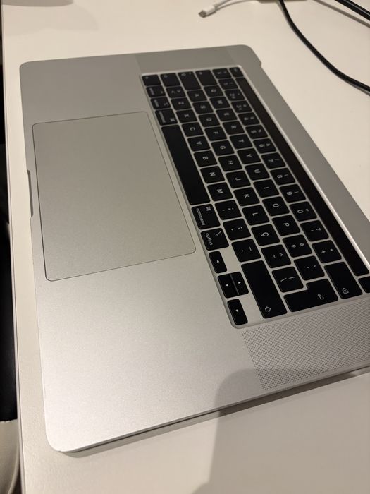 Macbook Pro 16 A2141 para Peças