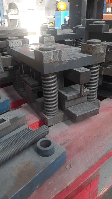 Diversos Cunhos para aluminio series recentes