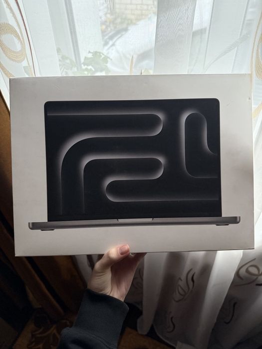 MacBook Pro m3 512/10gpu/8cpu