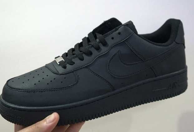 Nike Air Force 1 07 czarny rozmiar 36