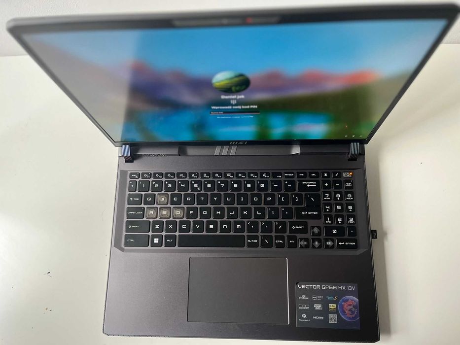 Laptop gamingowy na sprzedaż MSI VECTOR GP68 HX 13V