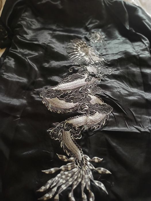 Розкішний халат.