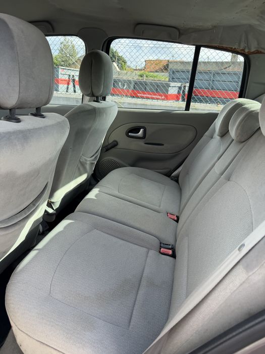 Renault Clio 1.2i Privilege