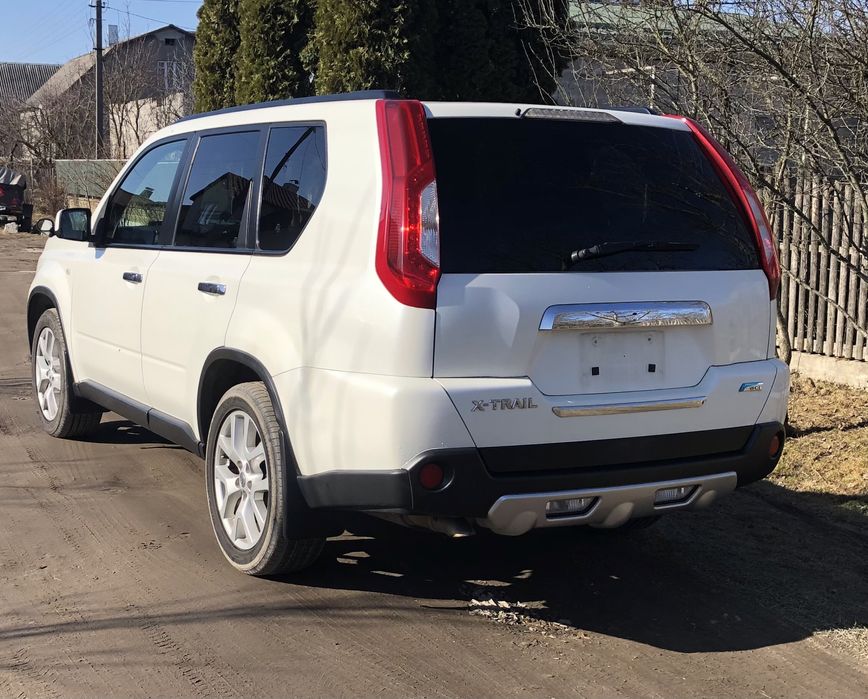 Nissan X-Trail, 2010 рік , 2.0 дизель, АКП, правий руль,для військових
