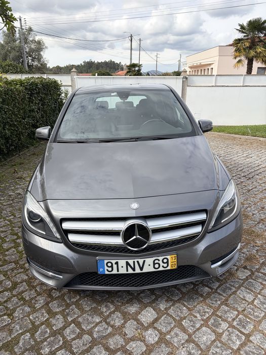 Mercedes-Benz 200