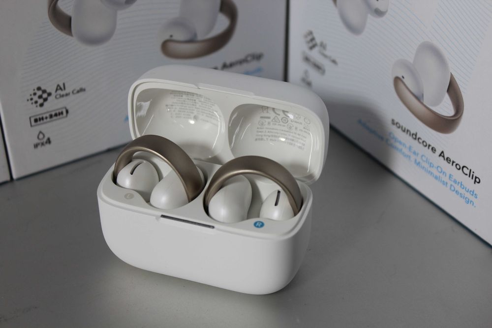 Наушники Anker SoundCore AeroClip White