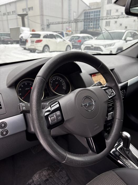 !АВТОМАТ! Опель Астра 2009 року з Голландії