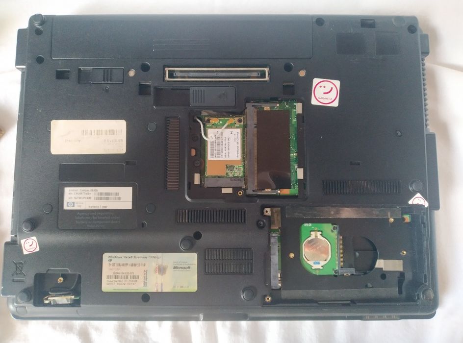 Computador Portátil HP Compaq (para peças)