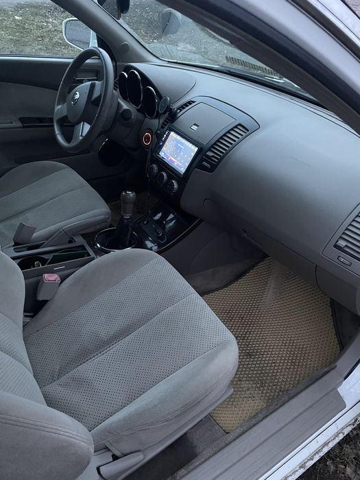 Автомобіль Nissan Altima 2005 рік 2.5s двигун газ/бензин з оформленням без проблем