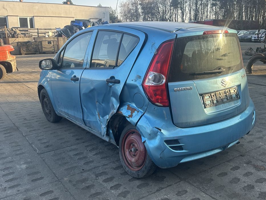Suzuki splash 1.0b 65KM 2013 w całości na części